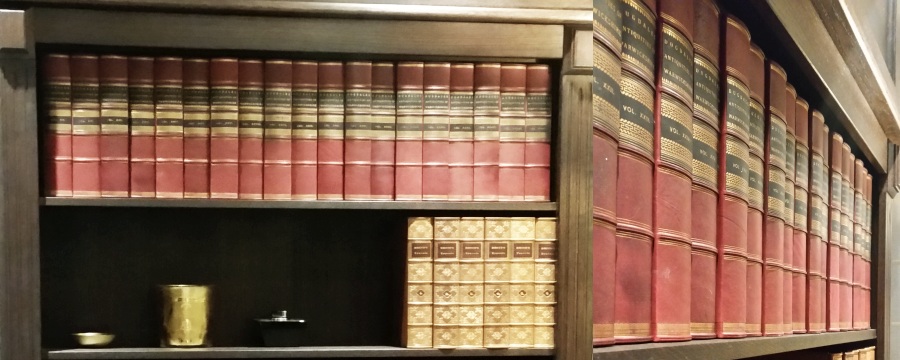 Buchrücken Buchattrappen - Beispiel