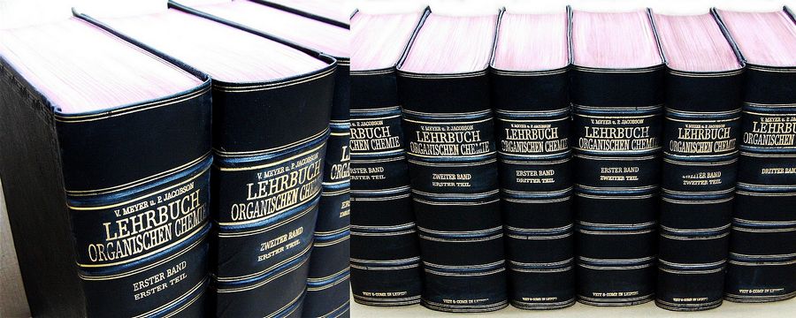 Buchrücken Buchattrappen - Beispiel